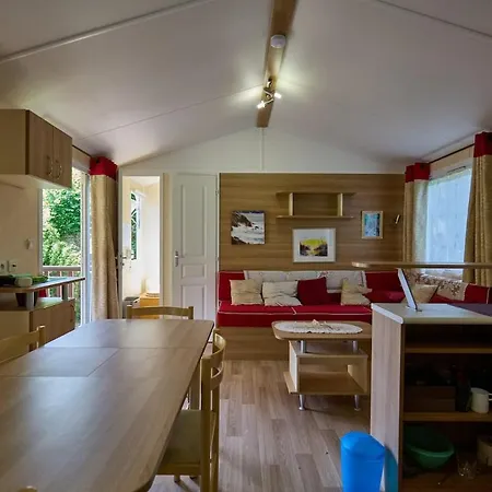 Chalet Berges De Canal